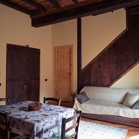 La Casa Del Castellano Hotel Cinzano Exterior photo